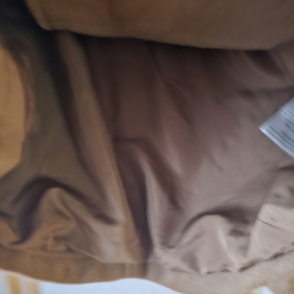 Cropped Wool Coat. - Picture 7 of 8